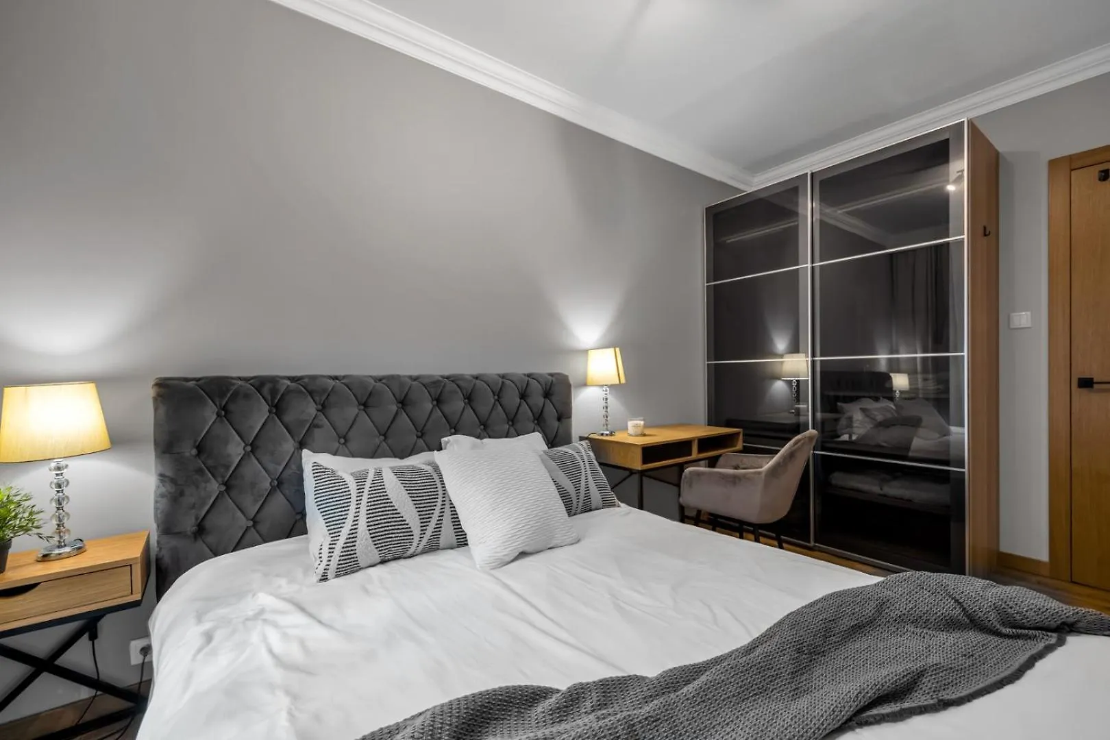Vipwarsawapartments Pl Gold Mennica Residence وارسو