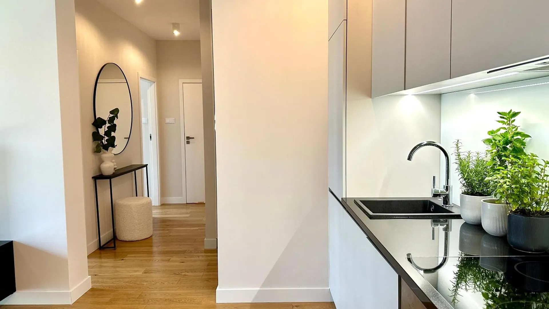 Vipwarsawapartments Pl Gold Mennica Residence شقة وارسو